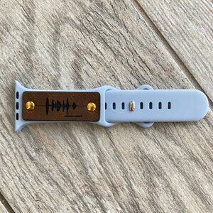 Adventure Awaits Soundwave Band For Apple Watch 42-49mm - Light Blue